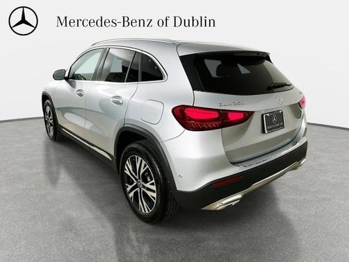 Citrus 2026 Mercedes-Benz GLA 250 Base 4MATIC