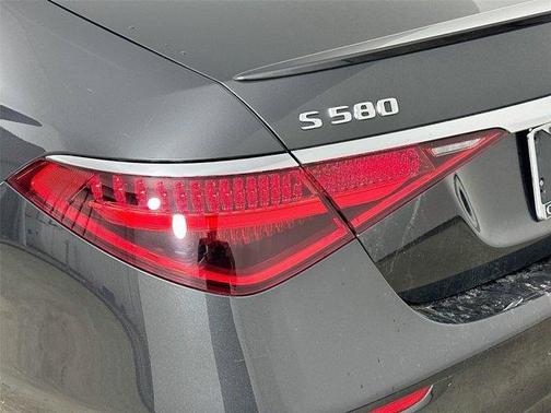 Graphite Gray Metallic 2022 Mercedes-Benz S-Class S 580 4MATIC
