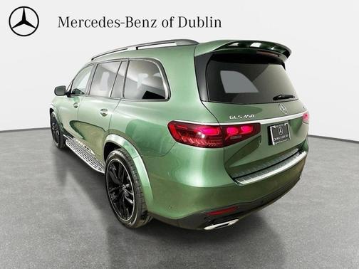 Platinum White 2026 Mercedes-Benz GLS 450 4MATIC