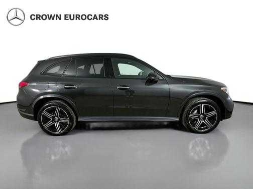 Graphite Gray Metallic 2026 Mercedes-Benz GLC 300 Base 4MATIC
