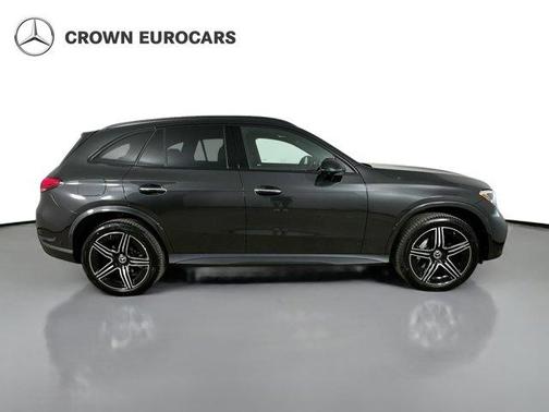 Graphite Gray Metallic 2026 Mercedes-Benz GLC 300 Base 4MATIC
