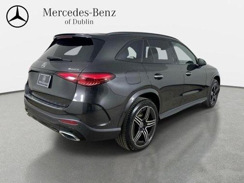 Graphite Gray Metallic 2026 Mercedes-Benz GLC 300 Base 4MATIC