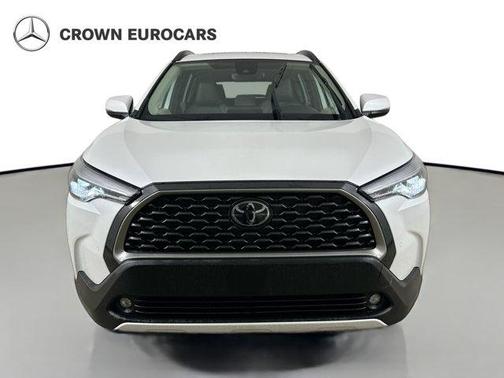 Wind Chill Pearl 2022 Toyota Corolla Cross XLE