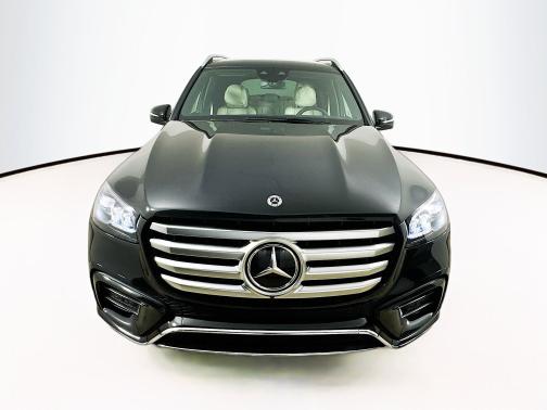 2025 Mercedes-Benz GLS 450 