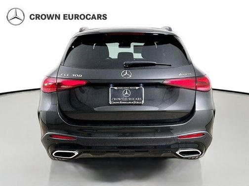 Graphite Gray Metallic 2026 Mercedes-Benz GLC 300 Base 4MATIC
