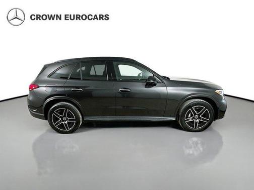 Graphite Gray Metallic 2026 Mercedes-Benz GLC 300 Base 4MATIC
