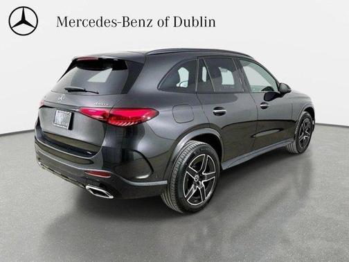 Graphite Gray Metallic 2026 Mercedes-Benz GLC 300 Base 4MATIC