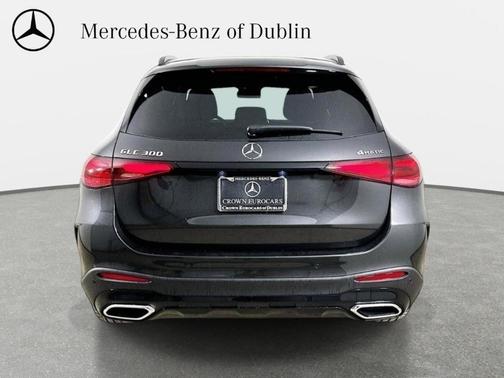 Graphite Gray Metallic 2026 Mercedes-Benz GLC 300 Base 4MATIC