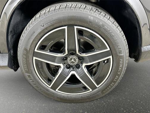 Graphite Gray Metallic 2025 Mercedes-Benz GLC 300 Base 4MATIC