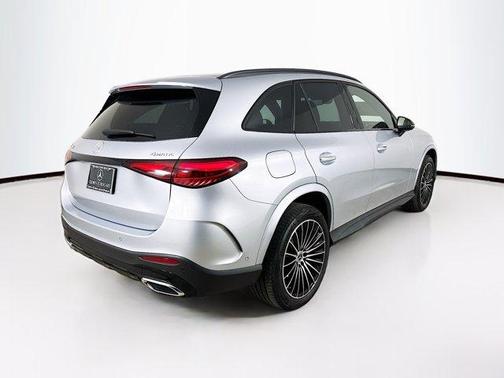 Cirrus Silver Metallic 2026 Mercedes-Benz GLC 300 Base 4MATIC