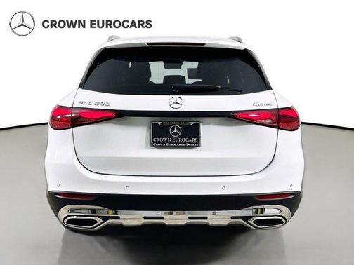 Moonlight White 2026 Mercedes-Benz GLC 300 Base 4MATIC