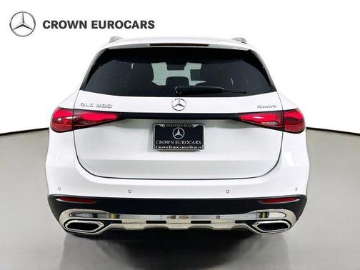 Moonlight White 2026 Mercedes-Benz GLC 300 Base 4MATIC