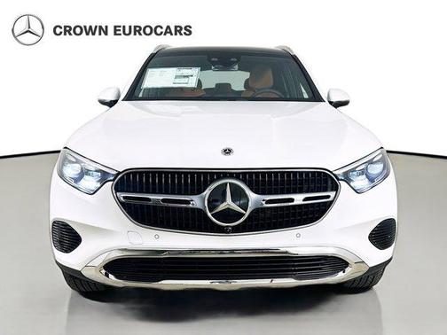 Moonlight White 2026 Mercedes-Benz GLC 300 Base 4MATIC