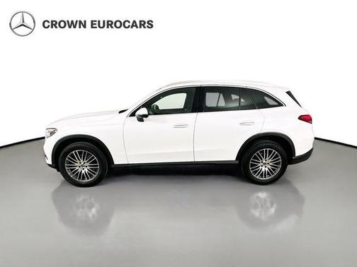 Moonlight White 2026 Mercedes-Benz GLC 300 Base 4MATIC