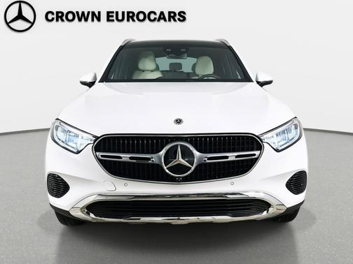 MANUFAKTUR Moonlight White Metallic 2026 Mercedes-Benz GLC 300 4MATIC