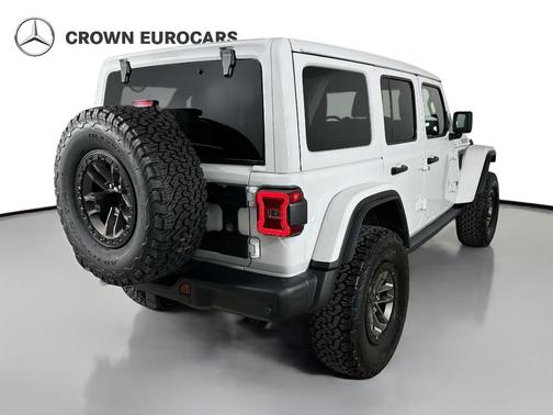 Bright White 2025 Jeep Wrangler Rubicon 392