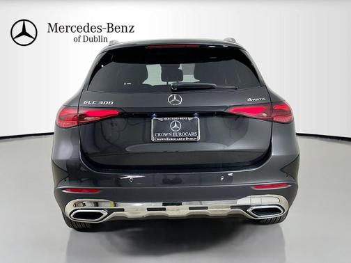 Graphite Gray Metallic 2026 Mercedes-Benz GLC 300 Base 4MATIC