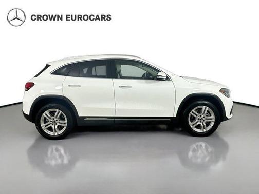 Polar White 2021 Mercedes-Benz GLA 250 Base 4MATIC