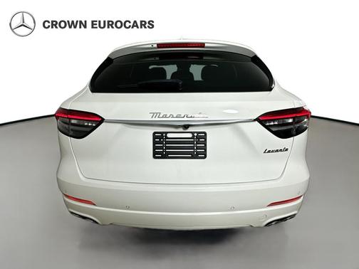 Bianco 2022 Maserati Levante GT