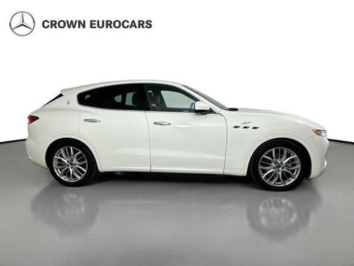 Bianco White 2022 Maserati Levante GT