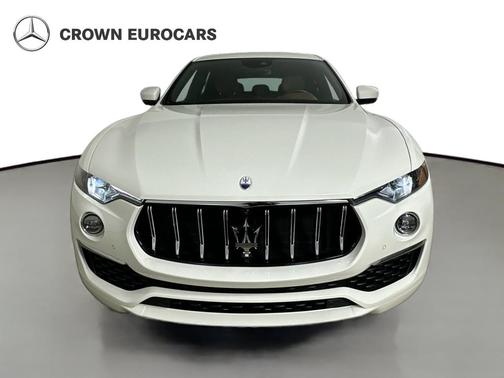 Bianco 2022 Maserati Levante GT