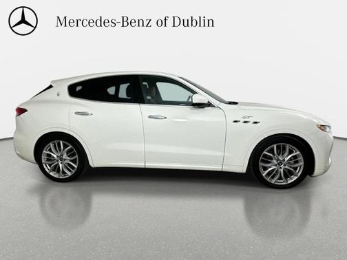 Bianco 2022 Maserati Levante GT