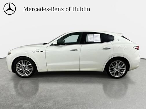 Bianco 2022 Maserati Levante GT