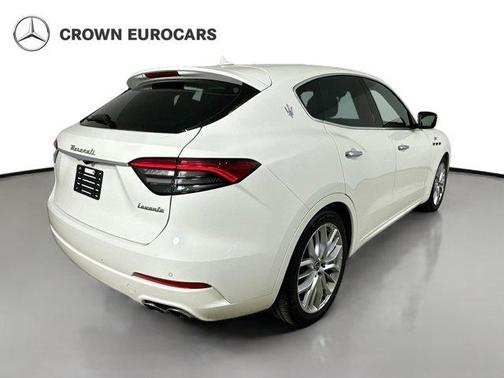 Bianco White 2022 Maserati Levante GT
