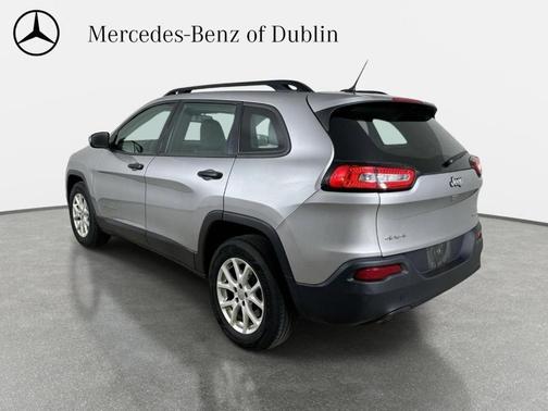 Silver 2015 Jeep Cherokee Sport