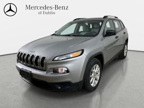 Silver 2015 Jeep Cherokee Sport