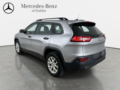 Silver 2015 Jeep Cherokee Sport
