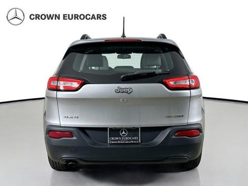 Silver 2015 Jeep Cherokee Sport