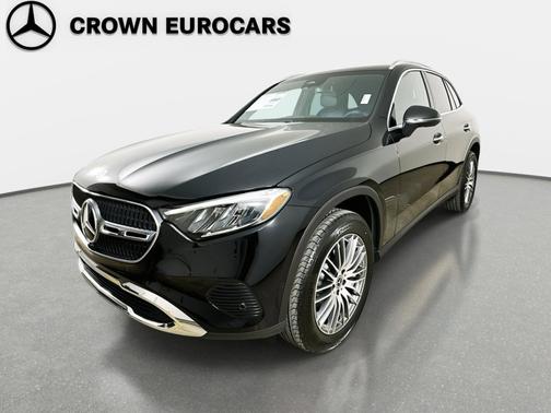 Black 2026 Mercedes-Benz GLC 300 4MATIC