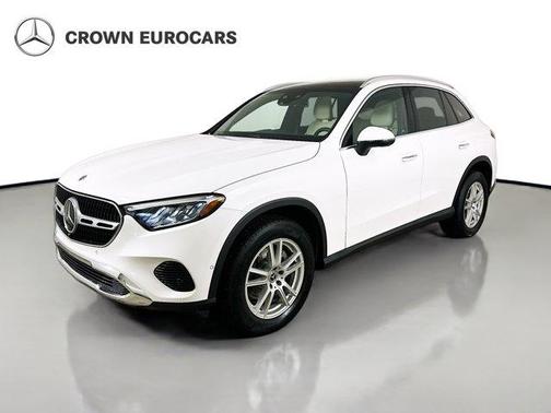 Moonlight White 2026 Mercedes-Benz GLC 300 Base 4MATIC