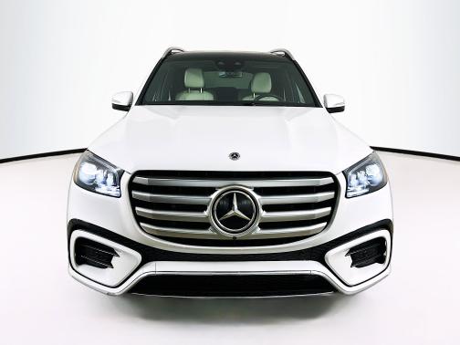 2025 Mercedes-Benz GLS 450 