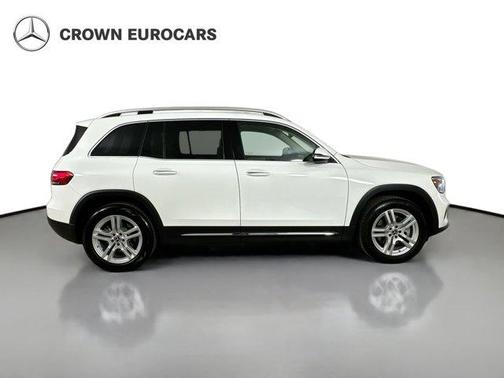 Polar White 2022 Mercedes-Benz GLB 250 Base 4MATIC
