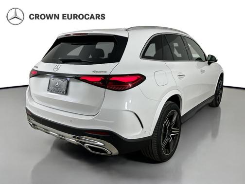 Moonlight White 2026 Mercedes-Benz GLC 300 Base 4MATIC