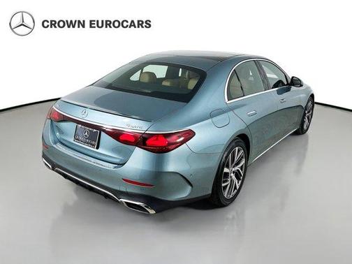 Verde 2026 Mercedes-Benz E-Class E 350 4MATIC