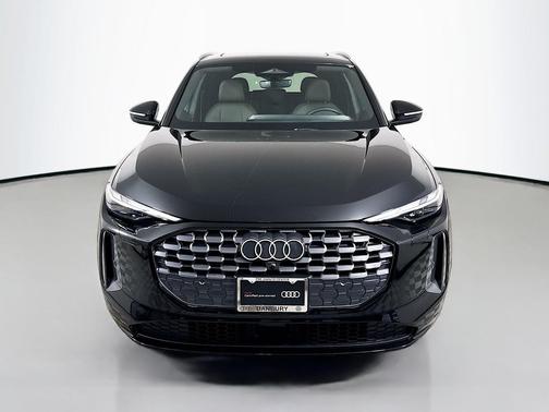 2025 Audi Q5 Premium TFSI quattro S tronic