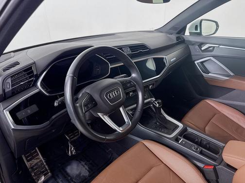 2022 Audi Q3 45 S line Premium Plus