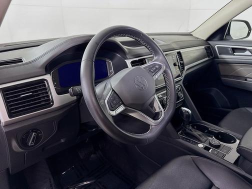 2023 Volkswagen Atlas 3.6L SE w/Technology
