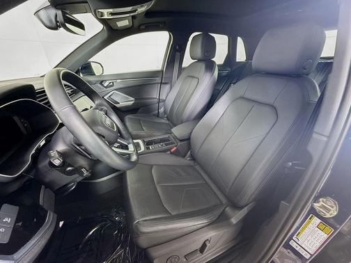 2023 Audi Q3 45 S line Premium Plus