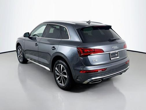 2023 Audi Q5 45 S line Premium