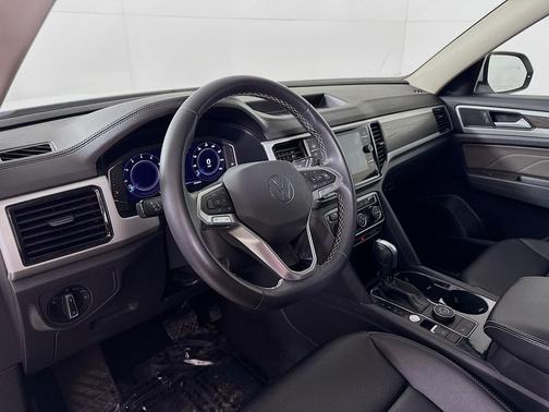 2023 Volkswagen Atlas 3.6L SE w/Technology