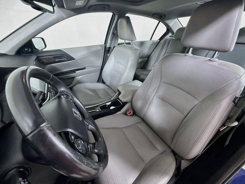 Obsidian Blue Pearl 2017 Honda Accord EX-L