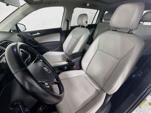 Pure White 2019 Volkswagen Tiguan 2.0T SE 4MOTION