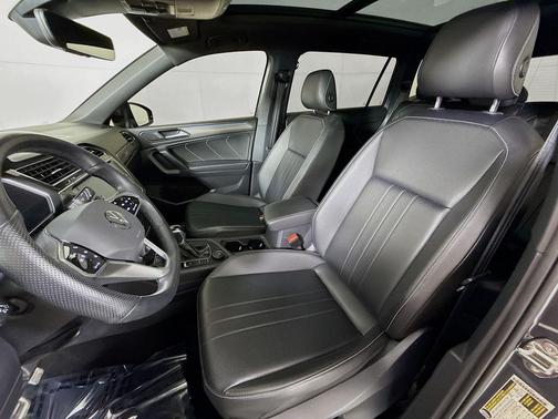 2022 Volkswagen Tiguan 2.0T SE R-Line Black 4MOTION