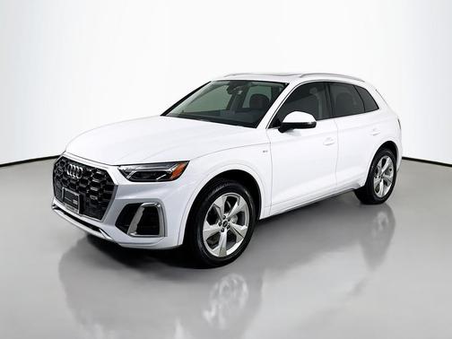 2022 Audi Q5 45 S line Premium Plus
