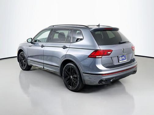 2022 Volkswagen Tiguan 2.0T SE R-Line Black 4MOTION
