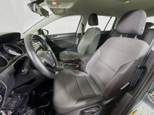 2019 Volkswagen Golf SportWagen TSI S